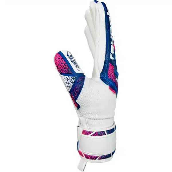 Reusch Attrakt RE:GRIP NC Junior - Image 3