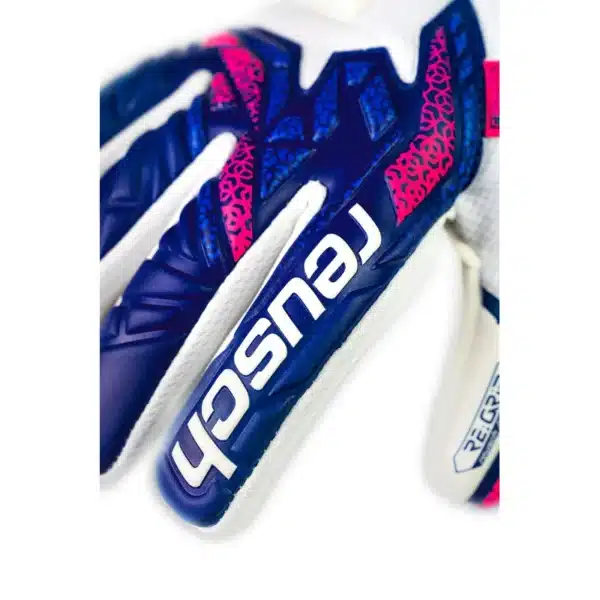 Reusch Attrakt RE:GRIP NC Junior - Image 9